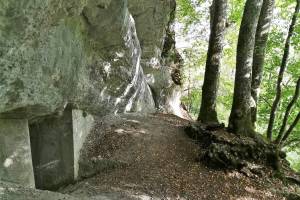 Eingang zur Höhle von Cottencher