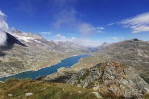 Piz Campasc Gipfelsicht zum Lago Bianco