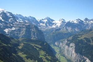 Männlichen Blick nach Lauterbrunnen