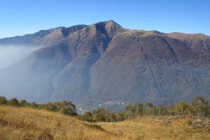 Cima di Medeglia Blick Richtung Westen Monte Tamaro