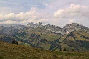 Gastlosen Wanderung Jaunpass - Hundsrügg - Saanenmöser